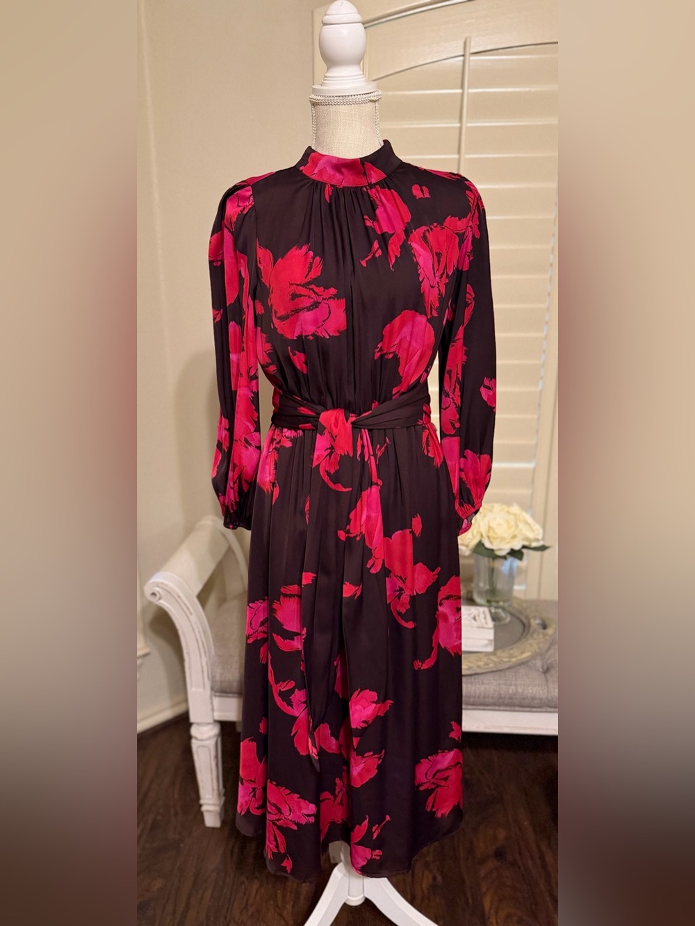 Nine West Elegant Plum Dress with Bold Pink Floral Print